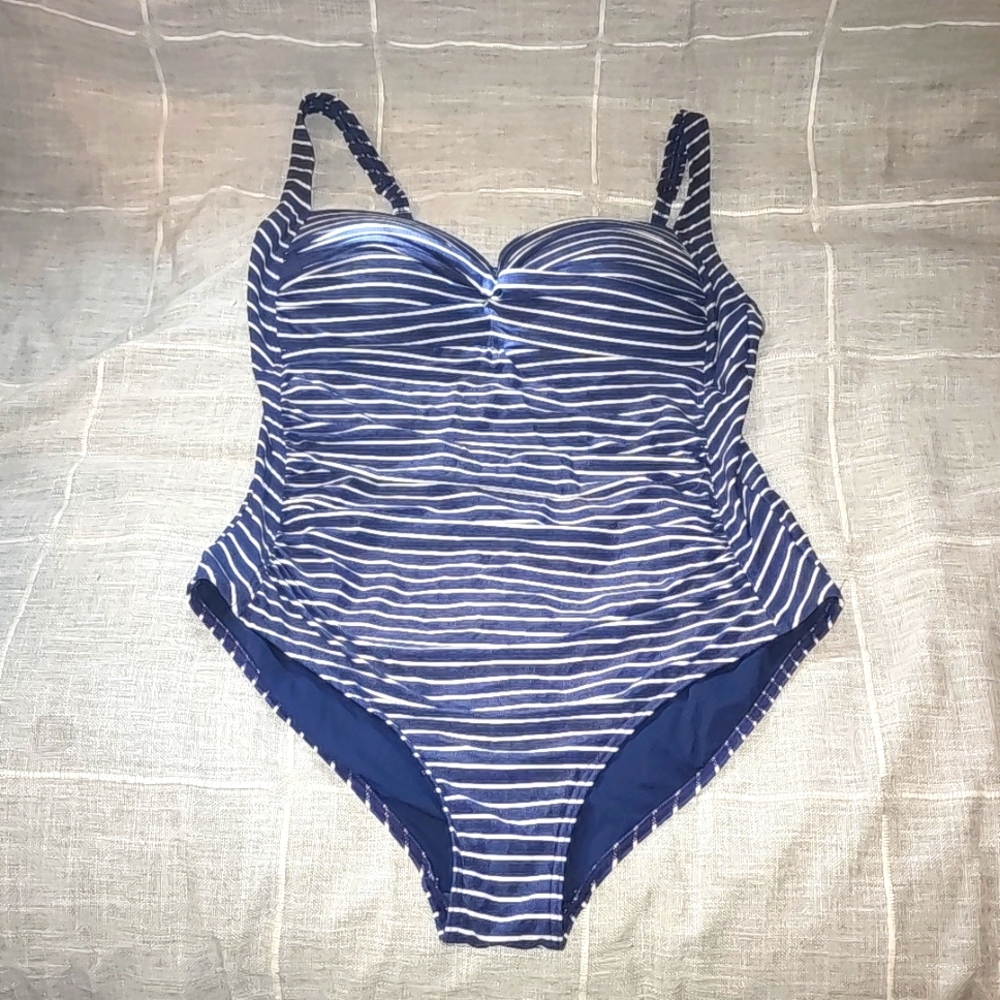 Nip Tuck Swim women's size 12